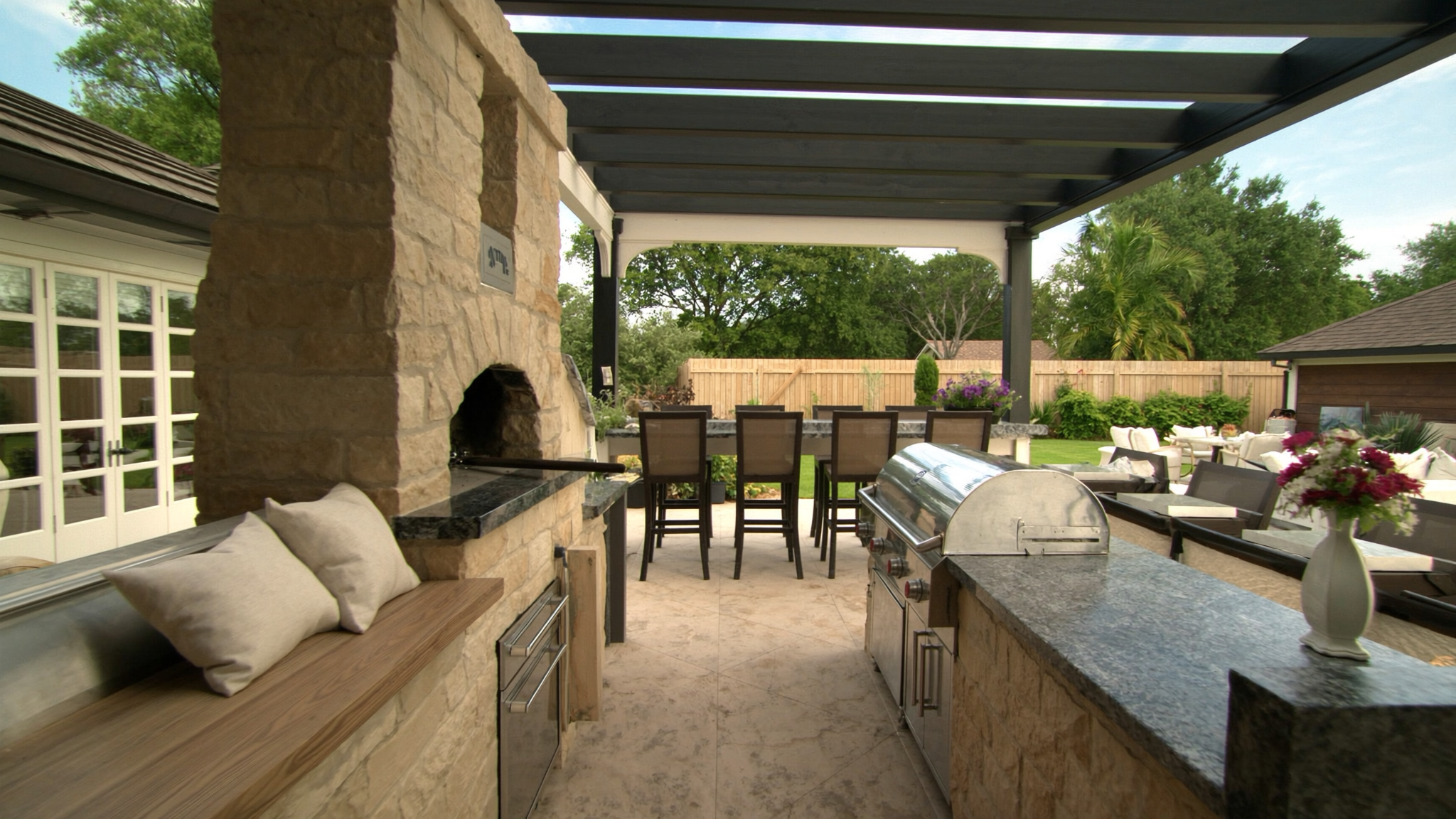 Kitchen with Pizza Oven