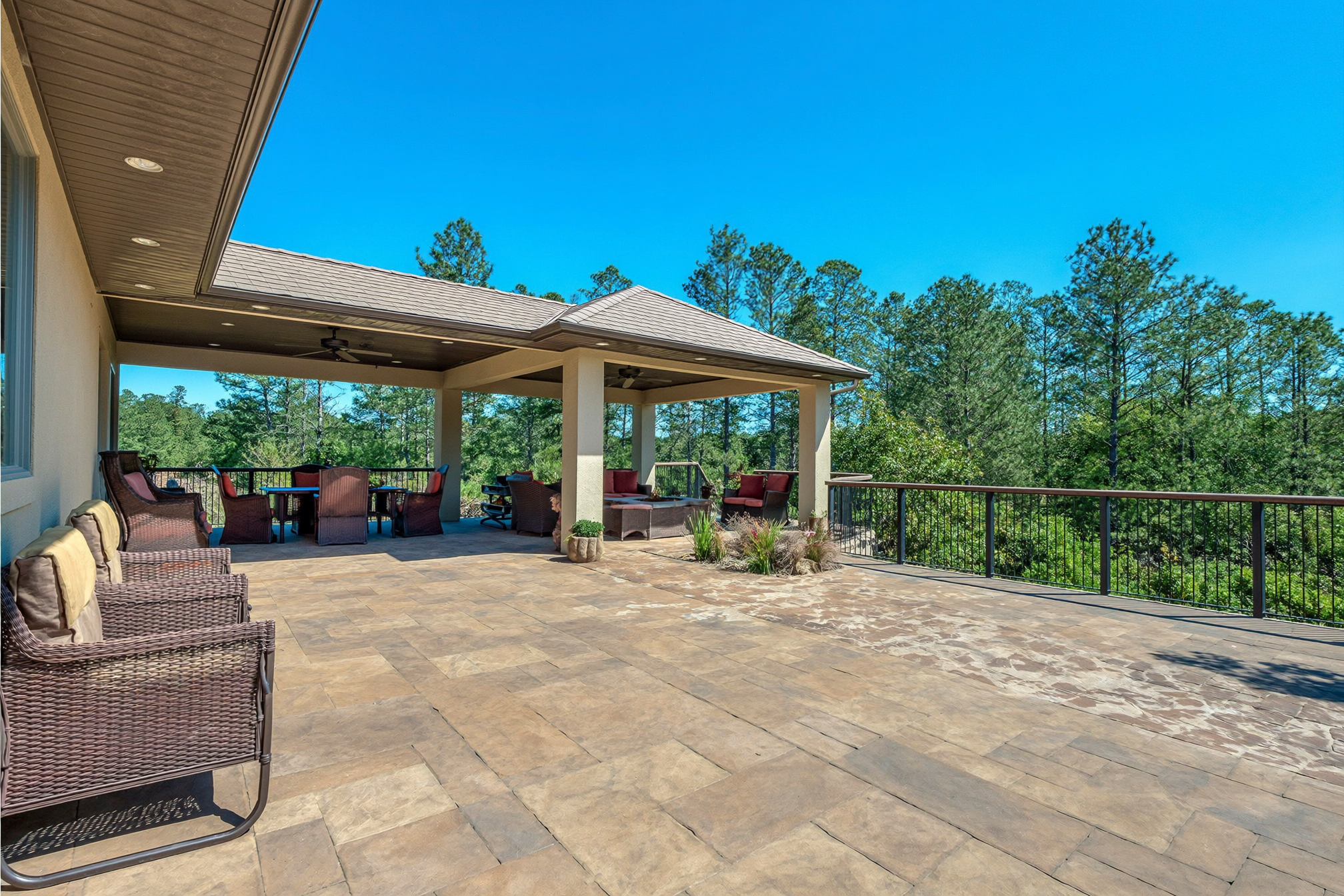 Composite Deck & Patio